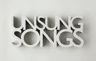 Simon Benson, Unsung Songs, 2009, gesso/mdf, 12. 5 x 27. 55 x 3 cm., opl. 7
PHŒBUS•Rotterdam