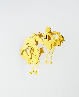 Ken'ichiro Taniguchi, Hecomi Gietwerk ­ Grensweg, Beers NL, 2013 brons, pvc,

opl. 3, 53 x 29 x 4 cm., met bronzen laag naar boven toe.
PHŒBUS•Rotterdam