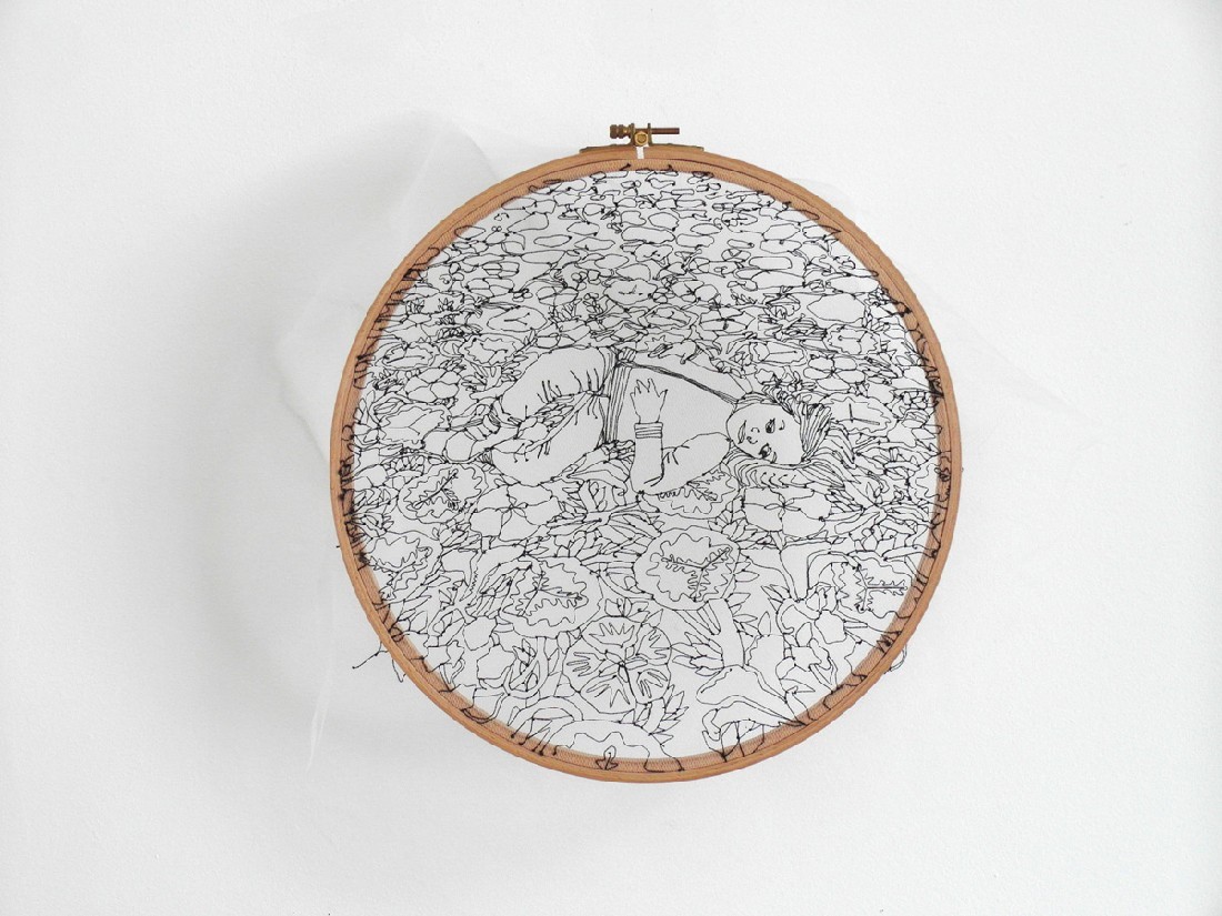 Esther Bruggink, z.t. 2016, borduursel, tule in borduurring [portret], 33,5 x 32 x 10 cm.
PHŒBUS•Rotterdam