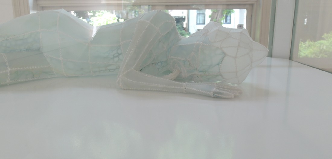 Esther Bruggink, 'Rusalka', 2006, polyesterfilm, borduurzijde, glas, metaal,

h 0.70 x 1.40 x 0.80 m., detail
PHŒBUS•Rotterdam