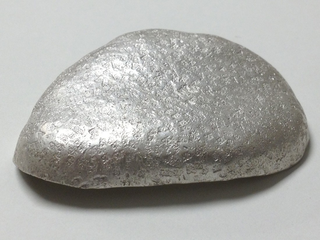 Mark Cloet,z.t. 2012, zilver, 4 x 7 x 1 cm.
PHŒBUS•Rotterdam Mark Cloet,z.t. 2012, zilver, 4 x 7 x 1 cm.
PHŒBUS•Rotterdam