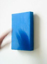 Stefan Gritsch, Acrylfarbe 2003, 'PORTRAIT', 24 x 16 x 3 cm.; dit werk bestaat uit

(gedurende enkele maanden tijd aangebrachte) geschilderde lagen verf
PHŒBUS•Rotterdam