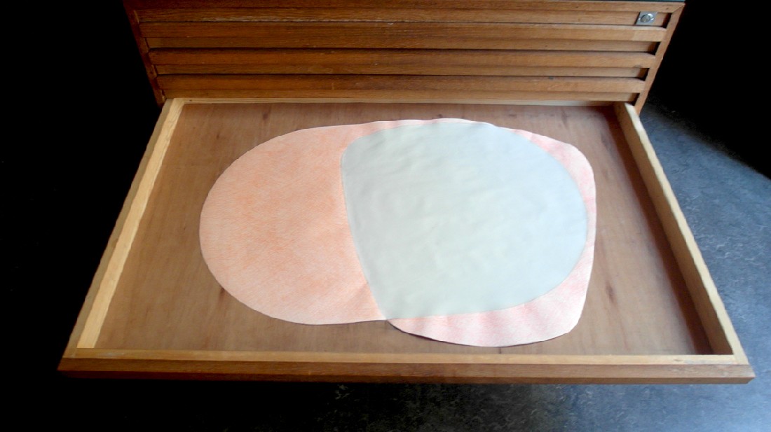 Dimitri Vangrunderbeek, 'Overlap', 2013/14, kleurpotlood en /papier, max. 0.68 x 0.96 m.
PHŒBUS•Rotterdam Dimitri Vangrunderbeek, 'Overlap', 2013/14, kleurpotlood en /papier, max. 0.68 x 0.96 m.
PHŒBUS•Rotterdam