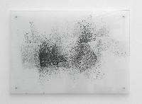 Toine Horvers, Clouds 1990, 60 x 80 cm.;

transparante vellen met vlekken die ontstaan zijn door via carbonpapier op verschillende plaatsen en met verschillende sterktes en tijdsduren te roffelen met trommelstokken, zodanig samengebracht tussen twee glasplaten dat wolkachtige vormen ontstaan.
PHŒBUS•Rotterdam