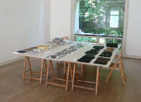 tafel met kunstenaarsboeken van Margit Rijnaard, Alicja Werbachowska, Eva-Maria SchÃ¶
n, Ane Vester, Ton Zwerver.
PHŒBUS•Rotterdam