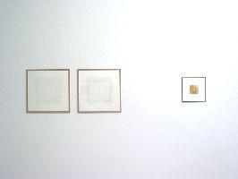 George le Roy,Twee werken in pigment op papier [070106APCII en 070106APCI], elk met een beeldformaat van 38 x 38 cm.; en ''Universum'' [160905APCI], pigment op papier, beeldformaat 12.5 x 12.5 cm.
PHŒBUS•Rotterdam